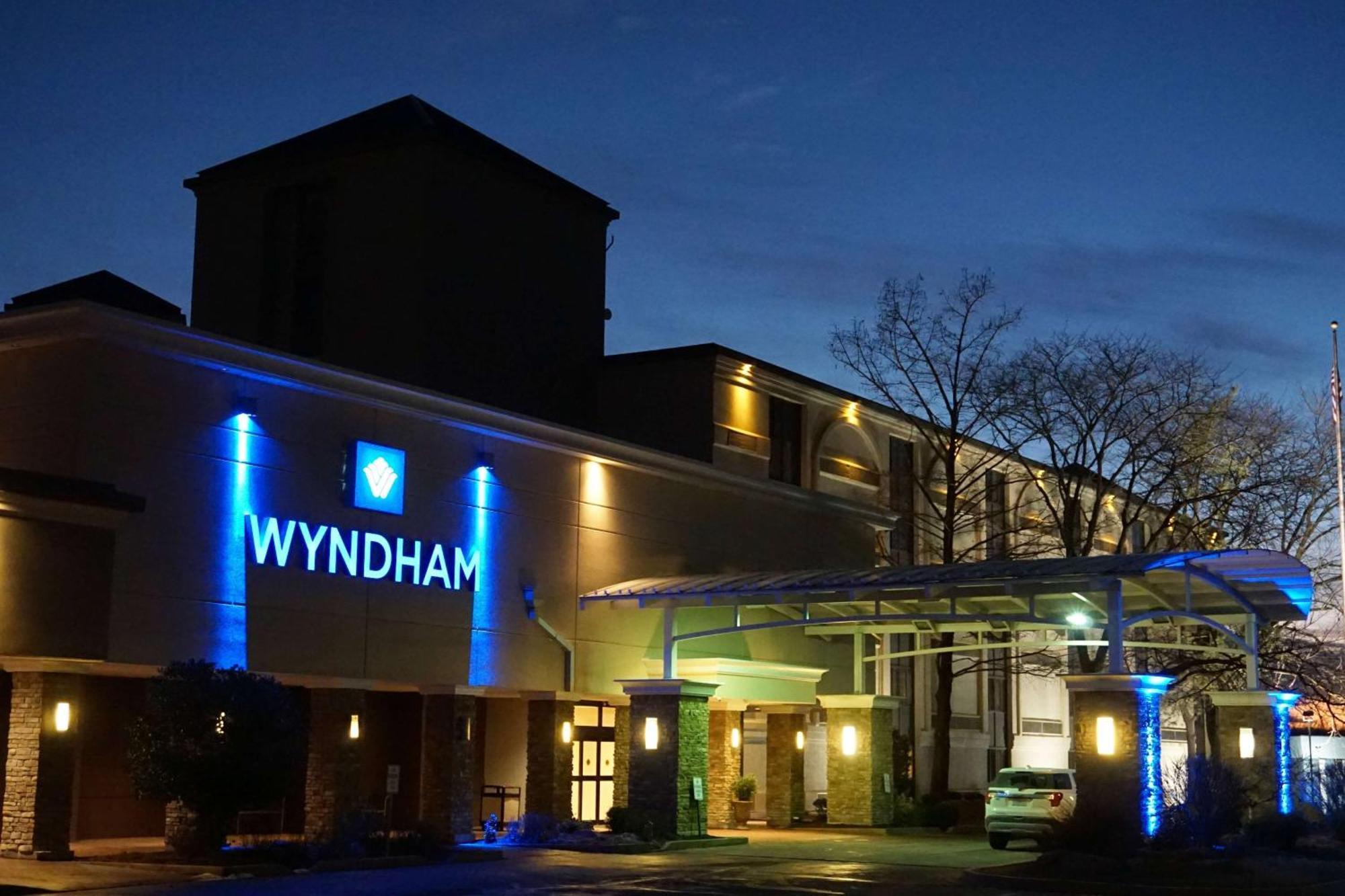 Wyndham Executive Center Columbia Hotel Exterior photo